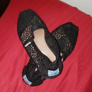Black Lace Toms